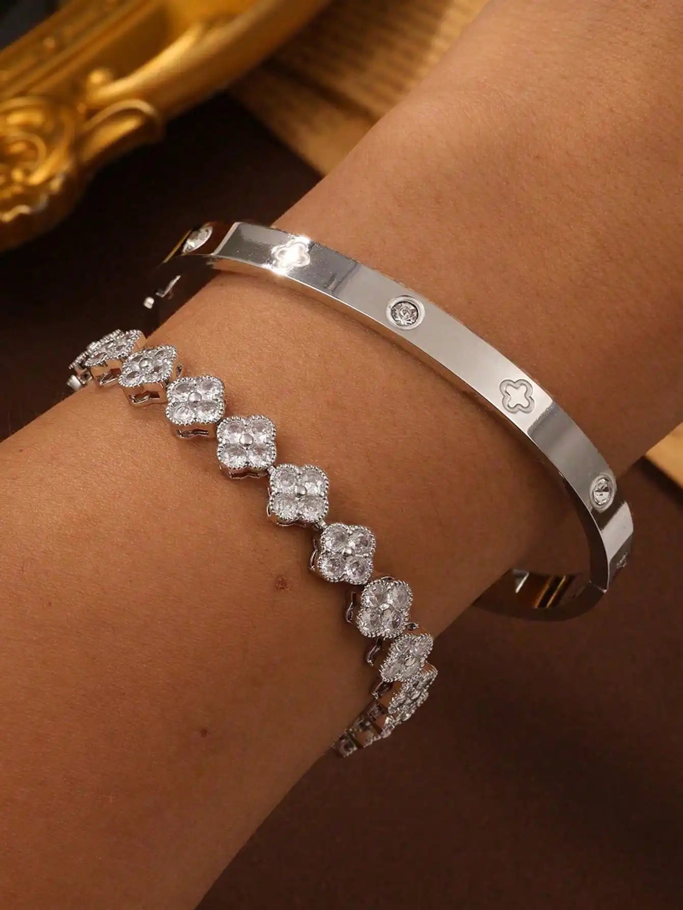 Clover Women Bracelet High Quality Stainless Steel Morandi Colors Shining Zircon Inlaid Charm Jewelry Gift
