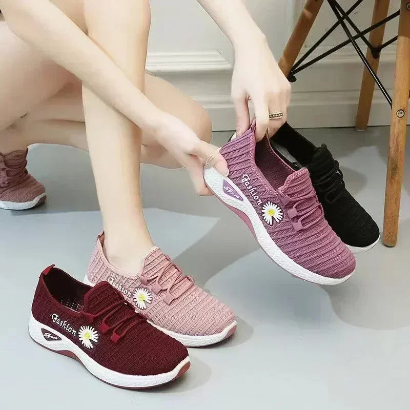 Women's Shoes Autumn New Style True Fly Weaving Old Beijing Cloth Shoes Little Daisy Women's Casual Sports Shoes Walking Shoes