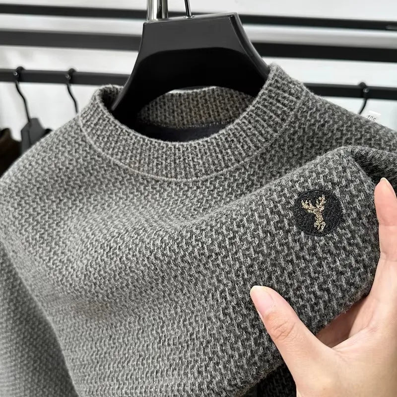 High-end Designer 2024 New Autumn Winter Men's Embroidery Sweater Thickening Fashion Round Neck Plush Velvet Knitwear Pullover